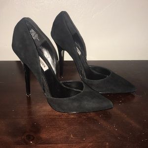 Black Suede Steve Madden Pumps